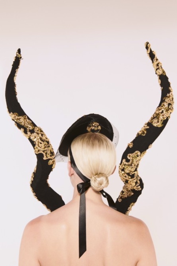 مجموعة سكياباريلي لموسم خريف وشتاء 2021-2022