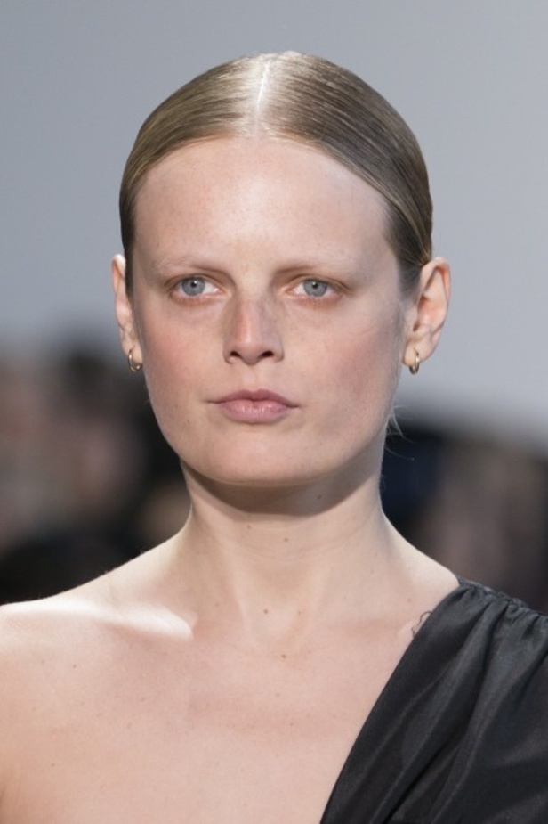 مجموعة Self Portrait للألبسة الجاهزة لخريف 2019