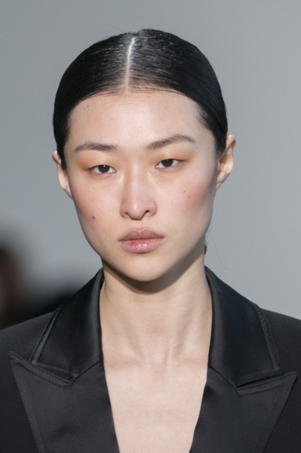 مجموعة Self Portrait للألبسة الجاهزة لخريف 2019