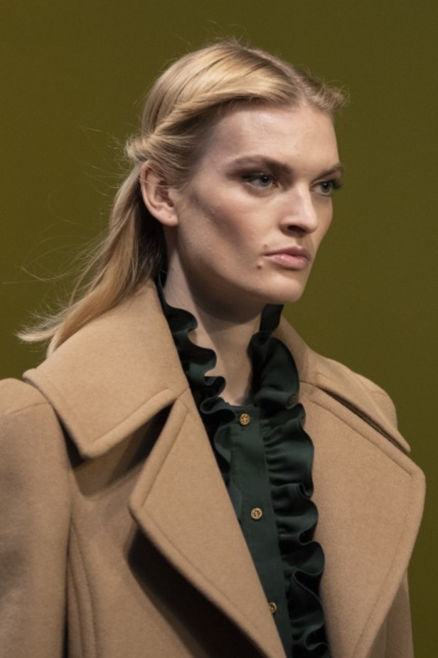 اكسسوارات TORY BURCH الفاخرة من اسبوع الموضة في نيويورك 2020