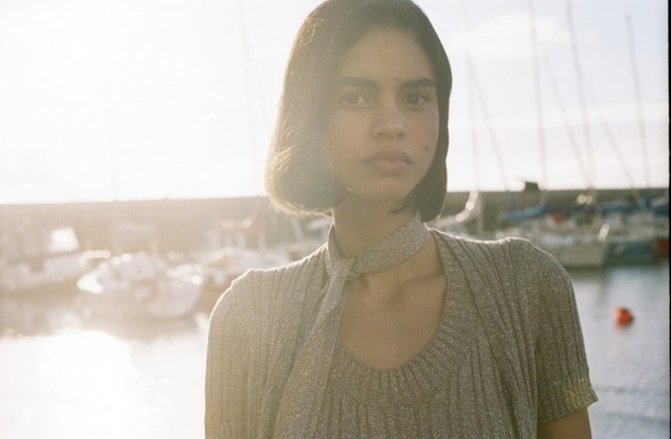 عرض ازياء تمبرلي لندن Temperley London لربيع وصيف 2021 من اسبوع الموضة في لندن