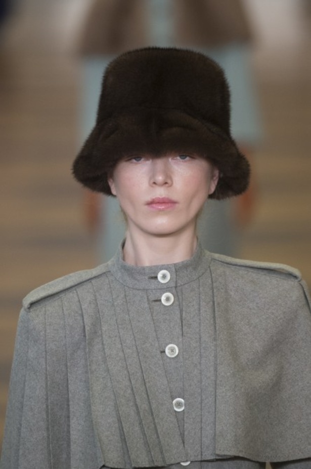 عرض Ulyana Sergeenko لخريف 2018