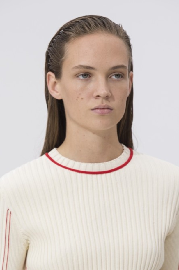 عرض ازياء فيكتوريا بيكهام لربيع وصيف 2019