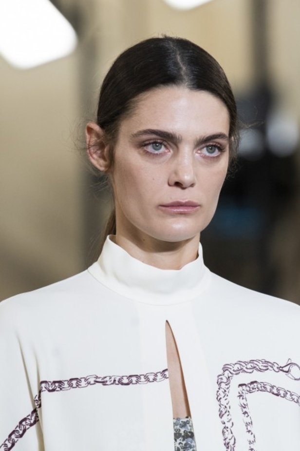 مجموعة فيكتوريا بيكهام لموسم خريف وشتاء 2019-2020