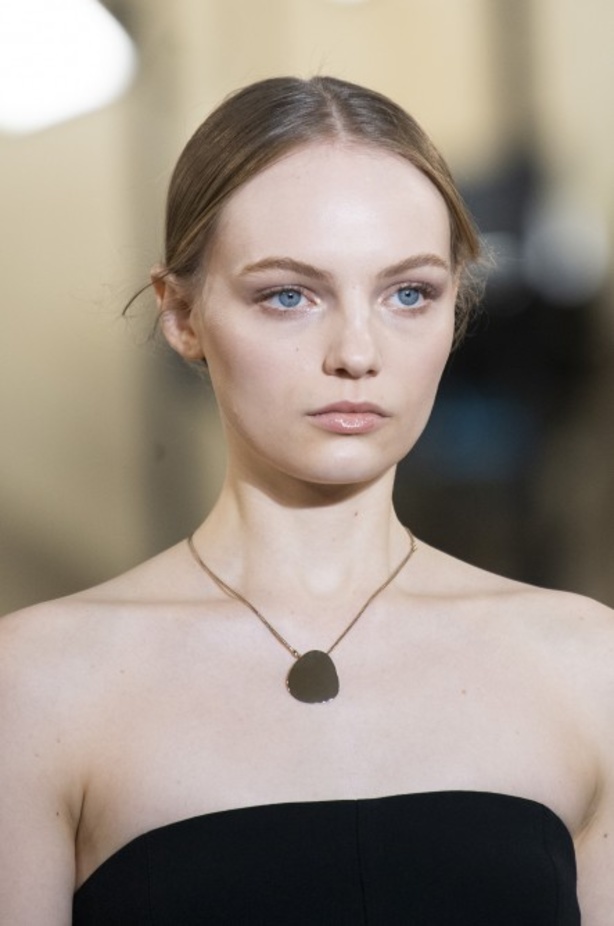 مجموعة فيكتوريا بيكهام لموسم خريف وشتاء 2019-2020