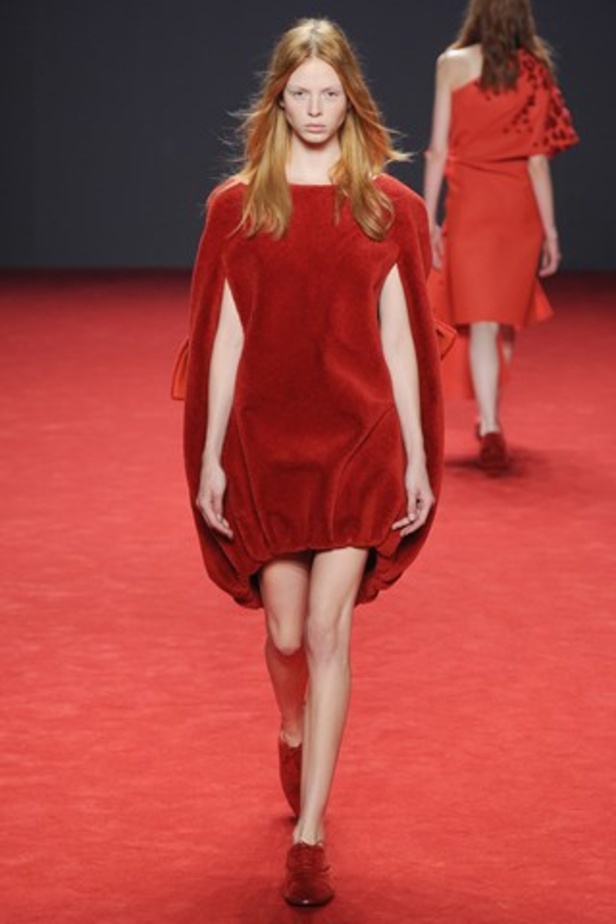 Viktor & Rolf وروعة الأحمر