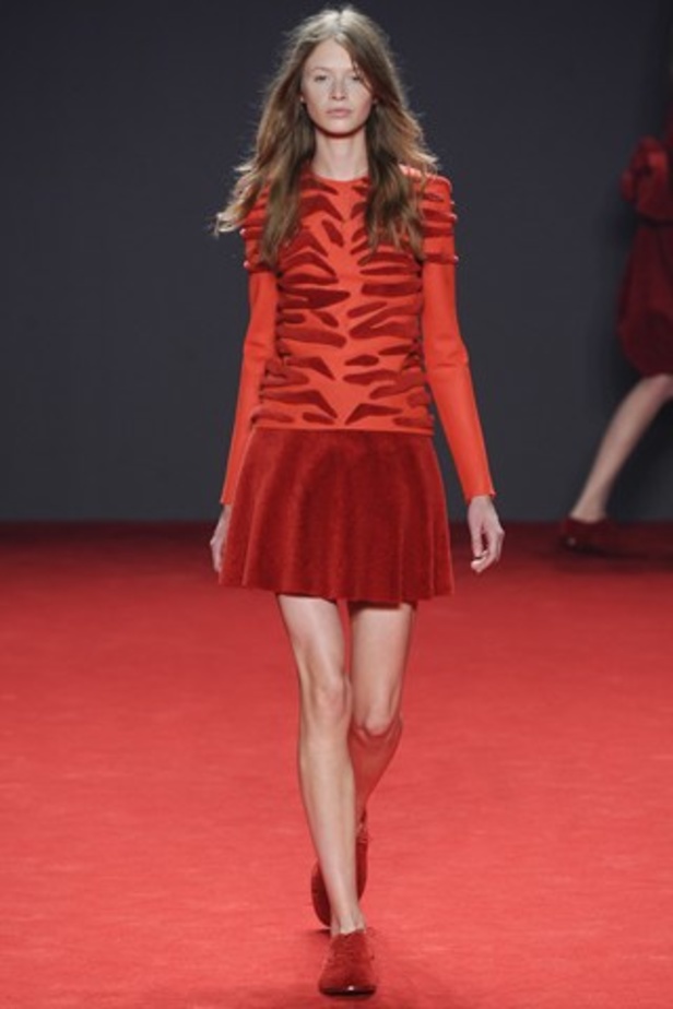 Viktor & Rolf وروعة الأحمر