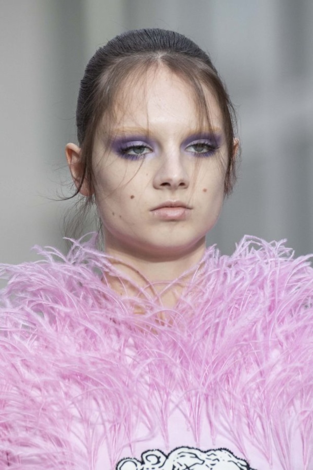 عرض أزياء فالنتينو لموسم خريف وشتاء 2019