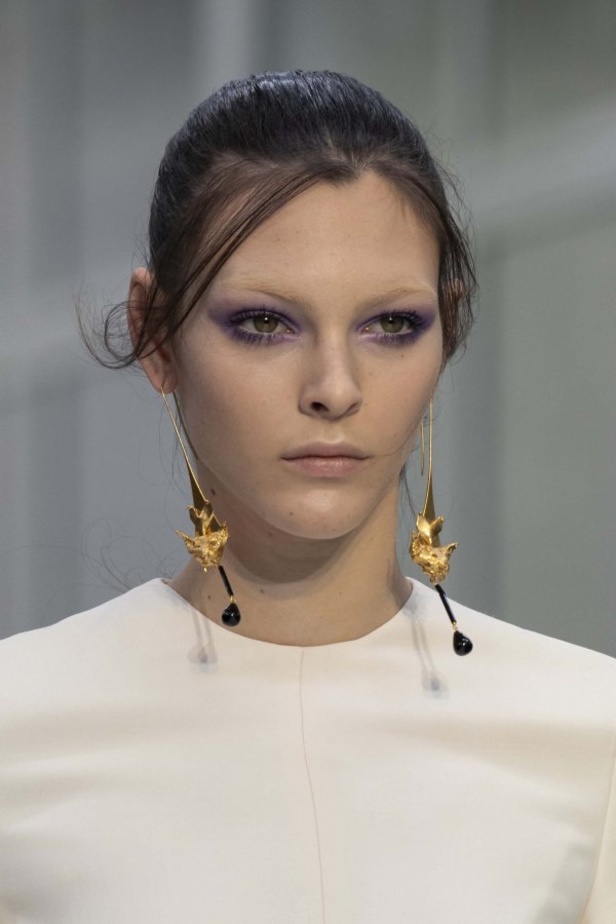 عرض أزياء فالنتينو لموسم خريف وشتاء 2019