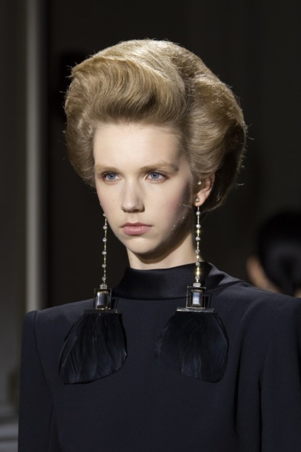 عرض مجموعة  دار Maison Valentino للأزياء الراقية ربيع وصيف 2020