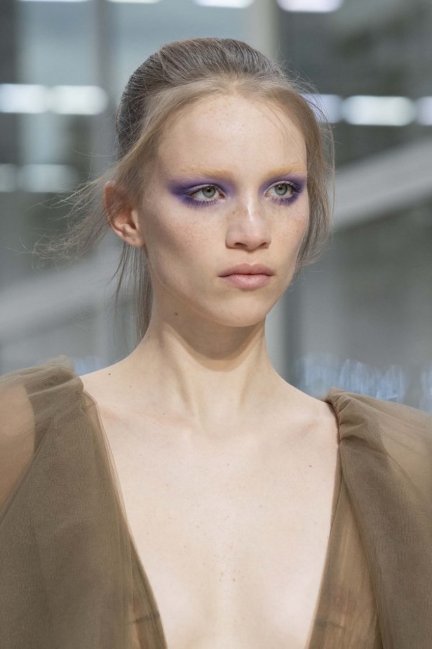 عرض أزياء فالنتينو لموسم خريف وشتاء 2019