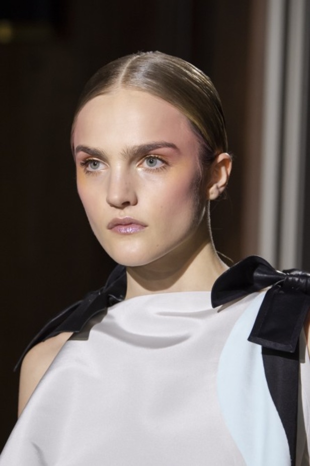 عرض مجموعة  دار Maison Valentino للأزياء الراقية ربيع وصيف 2020