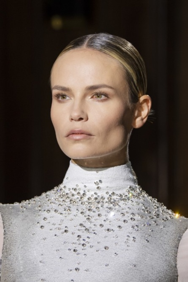 عرض مجموعة  دار Maison Valentino للأزياء الراقية ربيع وصيف 2020