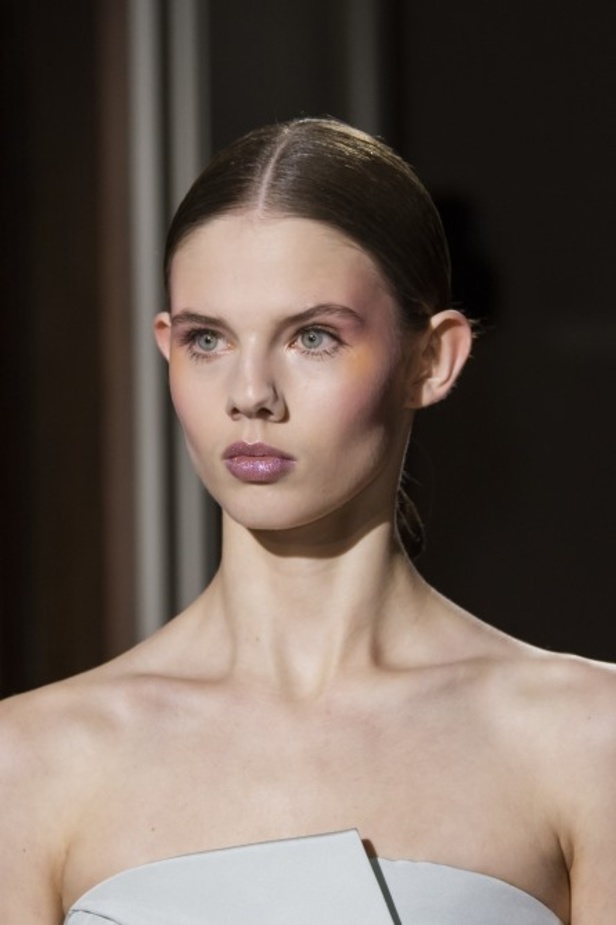 عرض مجموعة  دار Maison Valentino للأزياء الراقية ربيع وصيف 2020