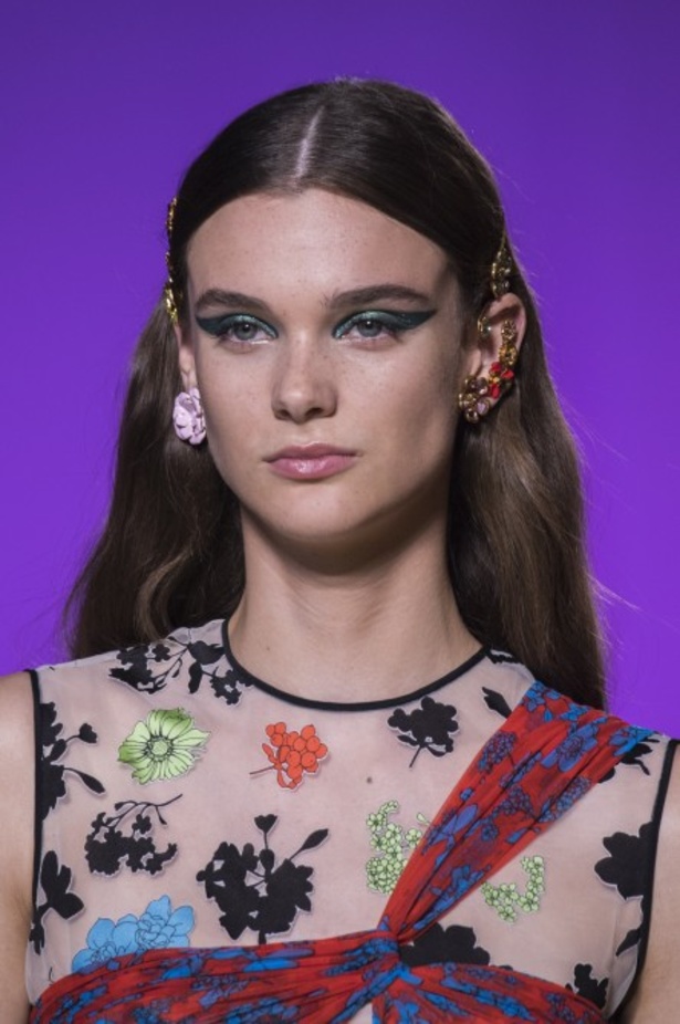 مجموعة فيرساتشي لموسم ربيع وصيف 2019