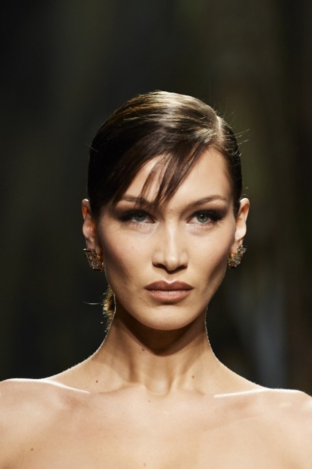 مجموعة فيرساتشي VERSACE لخريف وشتاء 2020-2021