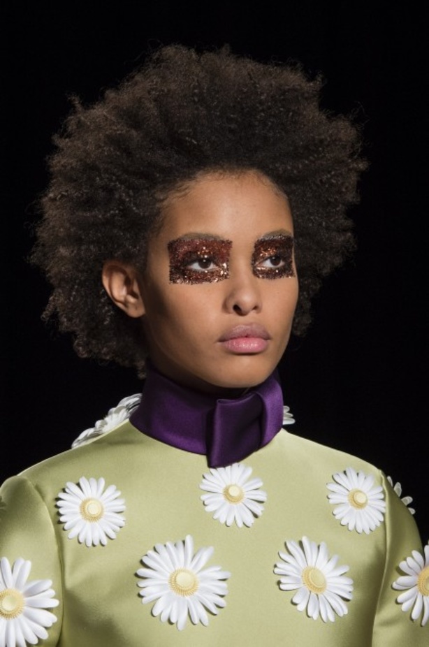 مجموعة فيكتور أند رولف للهوت كوتور لربيع و صيف 2018