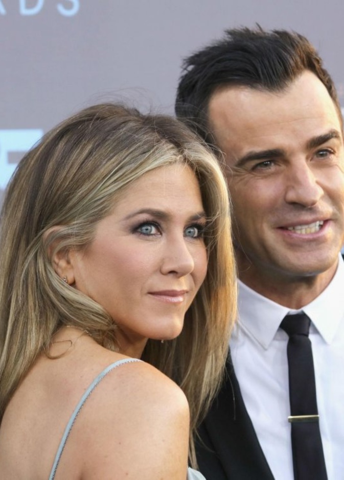 جينيفر أنستون (Jennifer Aniston) وجاستون ثيروكس (Justin Theroux) انفصلا سرا