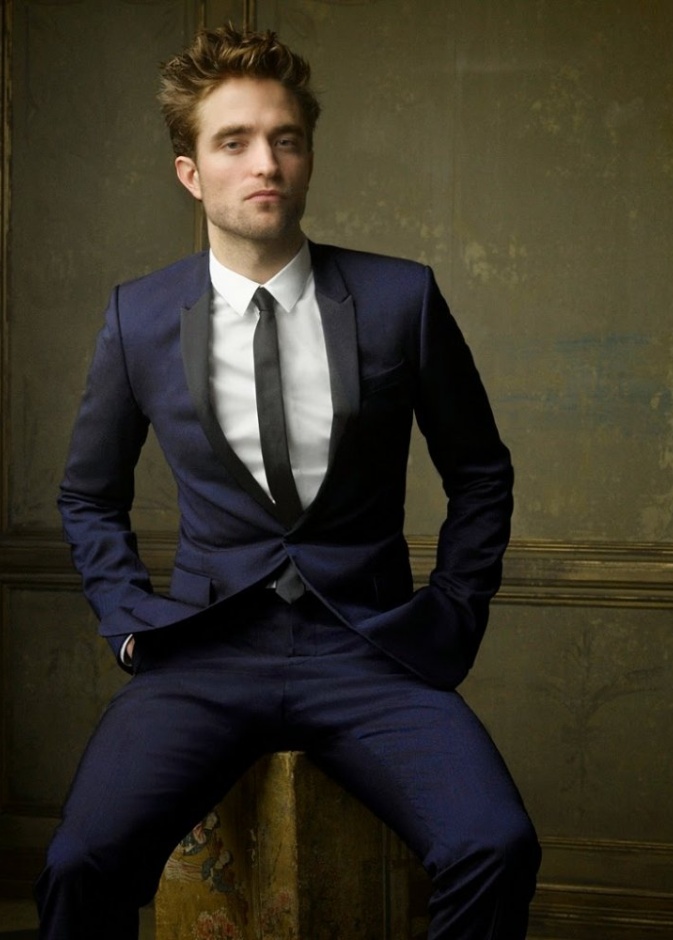 لوك عصري وأنيق بإطلالة أحادية بالأسود مع لمسة عصرية بالقبعة الصوفية