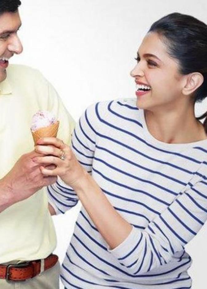 هكذا احتفلت ديبيكا بادوكون في عيد ميلاد والدها؟