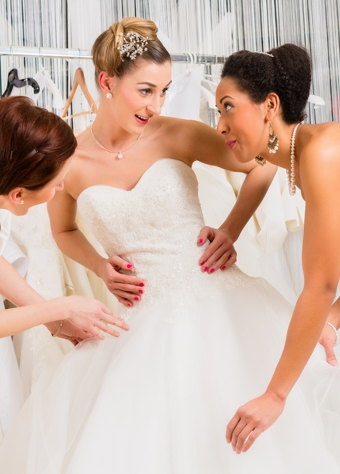 كيفية اختيار فستان الزفاف حسب شكل الجسم؟