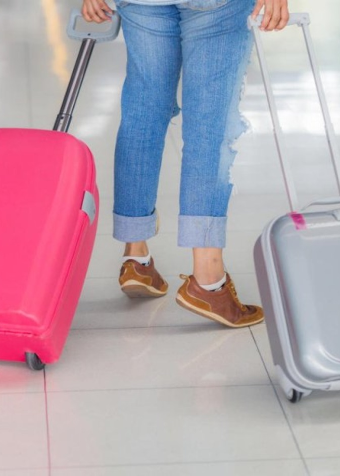 تقاسما اغراضكما في الحقائب