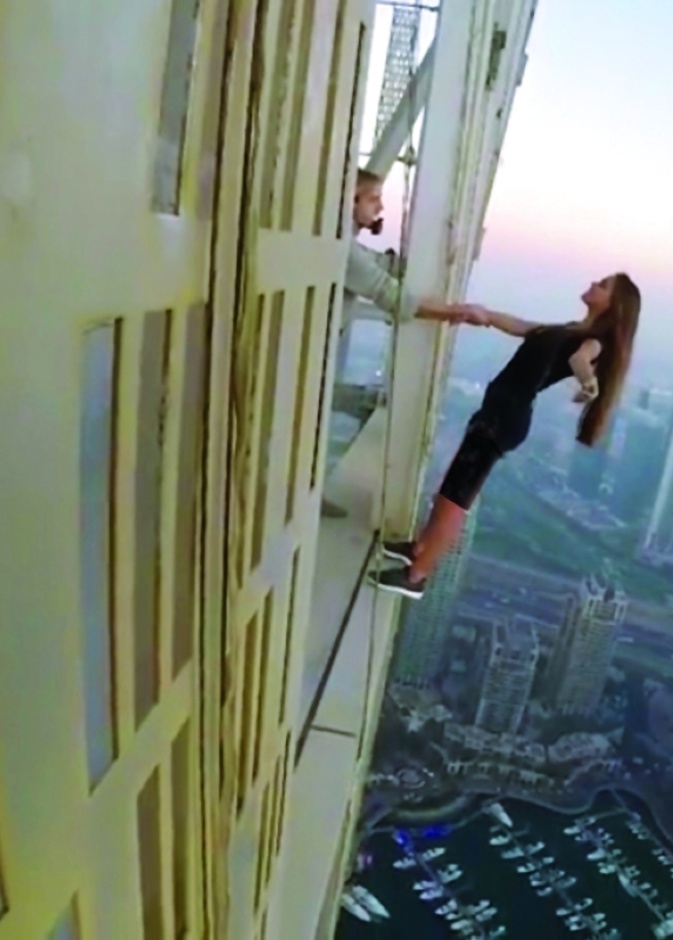 عارضة الأزياء الروسية فيكتوريا أودينتسوفا تعترف بتوترها