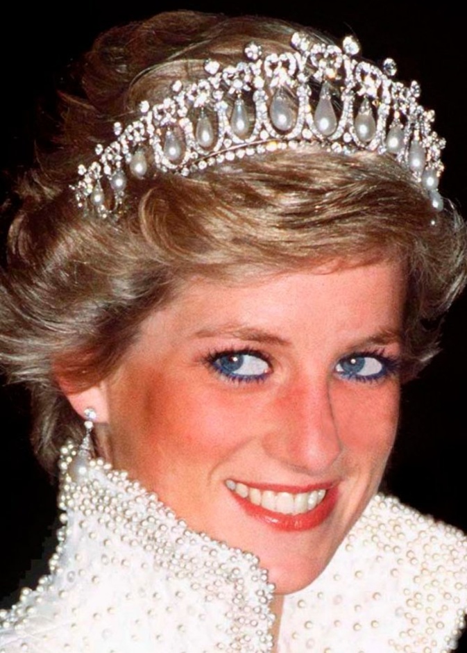 مجوهرات الأميرة ديانا بالزمرد