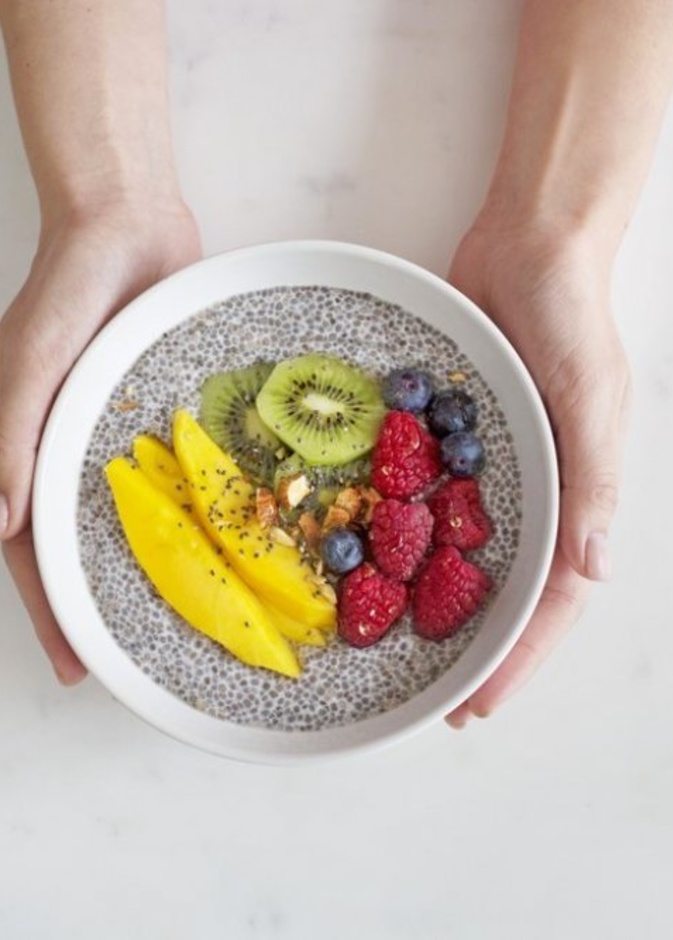 انتفاخ البطن بسبب العادات الغذائية السيئة