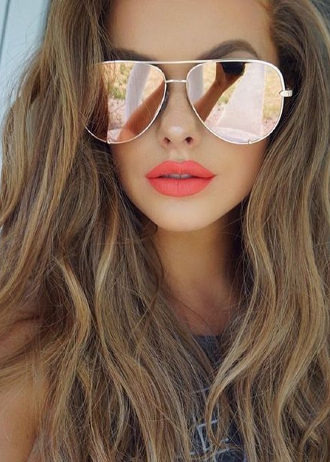 تعلمي معنا أجمل مكياج النظارات الشمسية