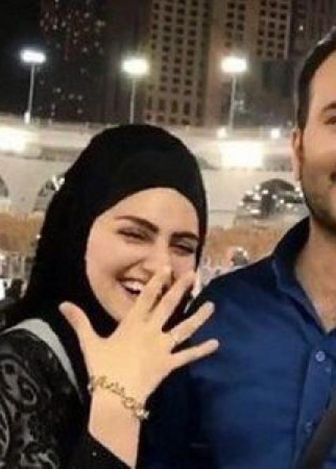 الشاب التركي اثناء تقدمه لطلب يد حبيبته