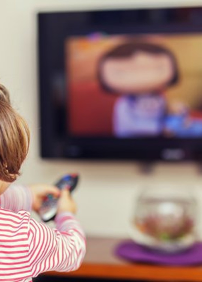 تاثير التلفزيون على تربية الاطفال