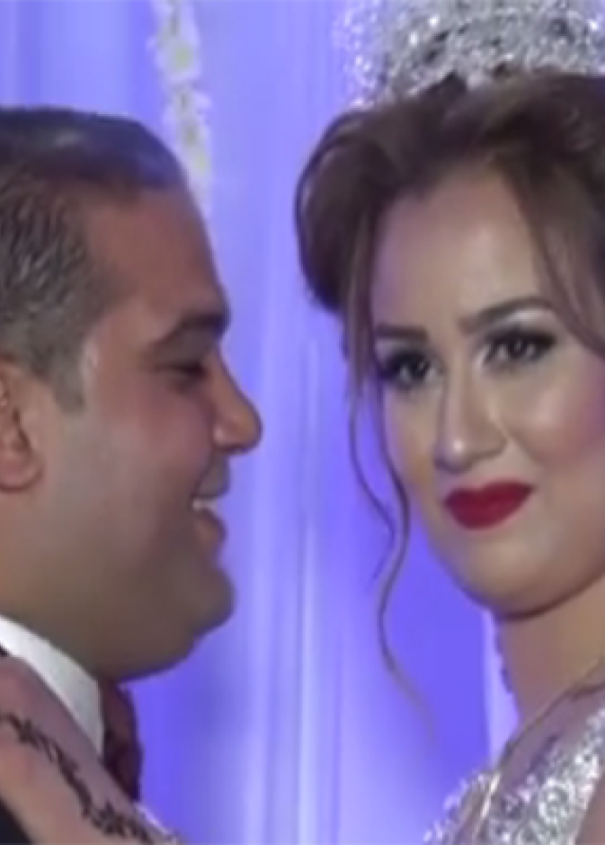 العريس الساحر مع عروسته