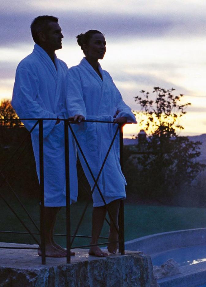 تجنب السباحة في المياه الملوثة