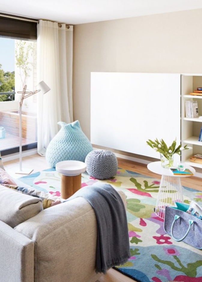 الورد والنباتات الطبيعية لغرف الجلوس بتصميم الصيف