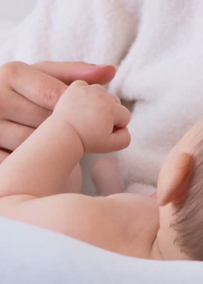 الفتق السري عند المواليد اسبابه وكيفية علاجه والوقايه منه