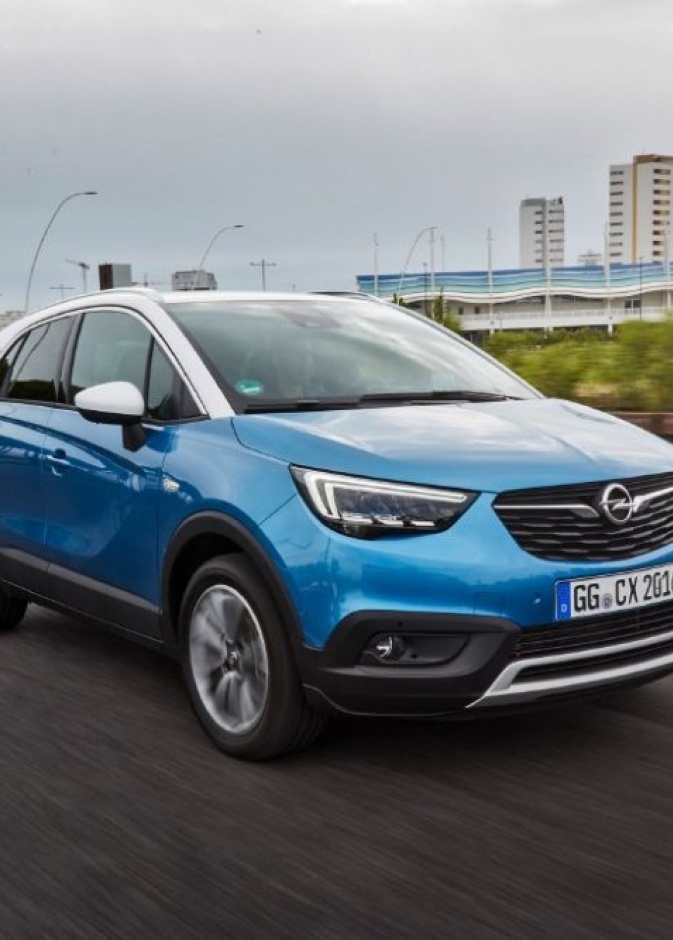 محرك السيارة لكورس لاند اوبل