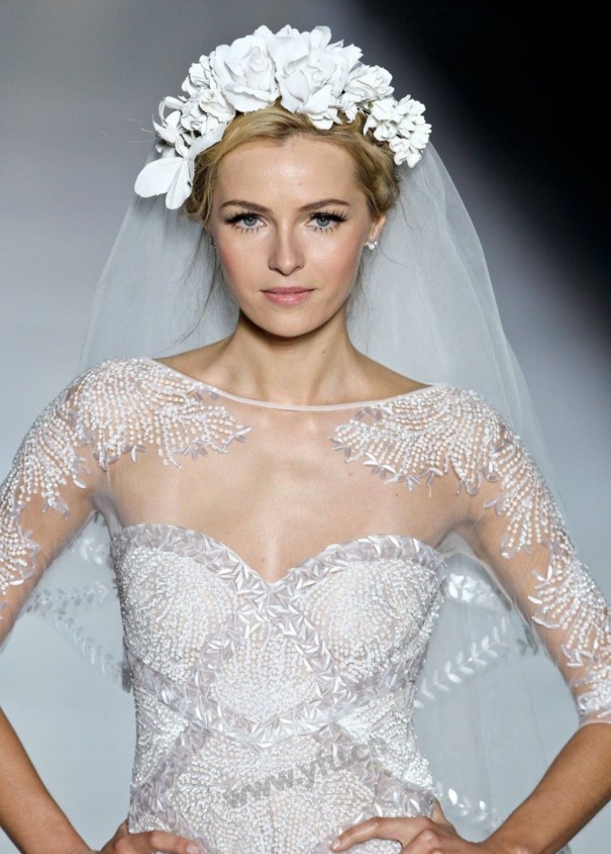 اختاري الطرحة التي تناسب شكل وجهك