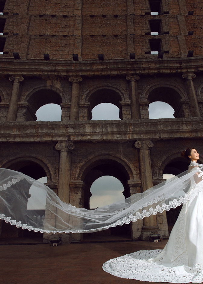 طرحة ناعمة لإبراز شكل الفستان