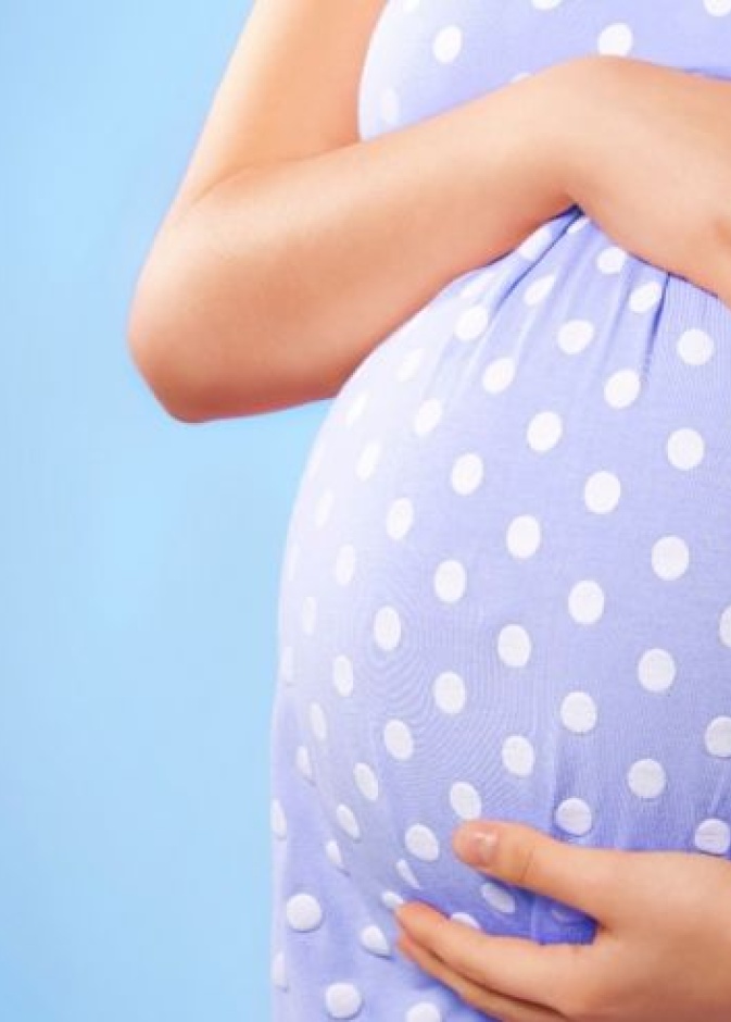 اضرار العسل الاسود على المراة الحامل في الشهور الاولى