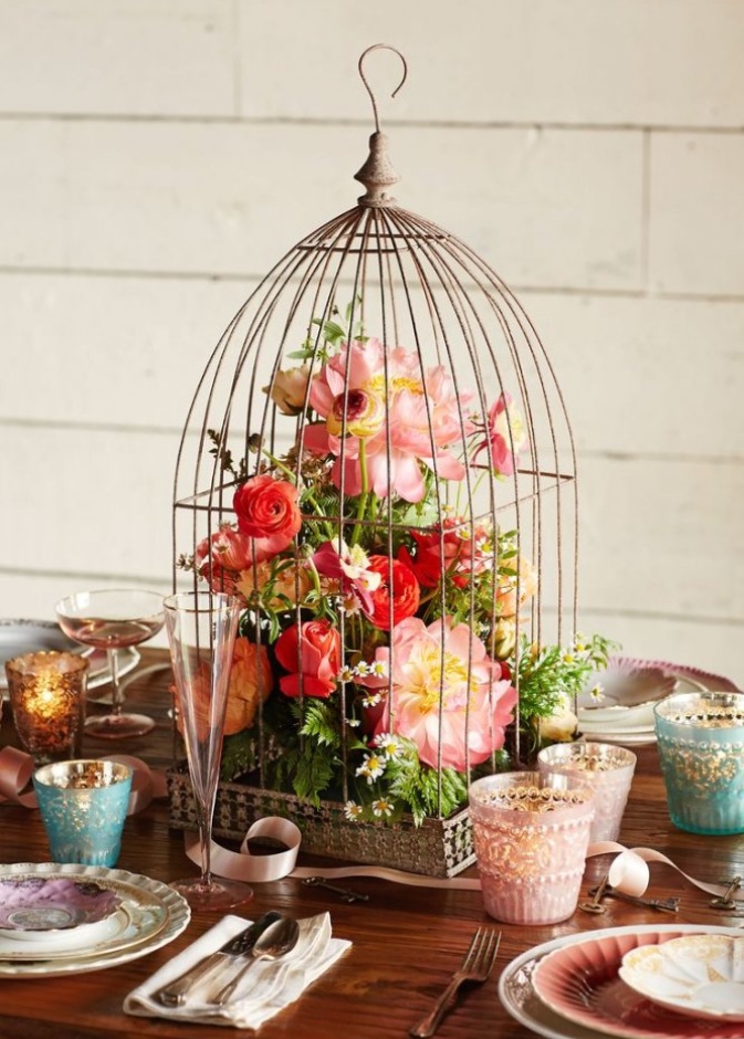 من افكار زينة طاولات الزفاف مستوحاة من الطبيعة