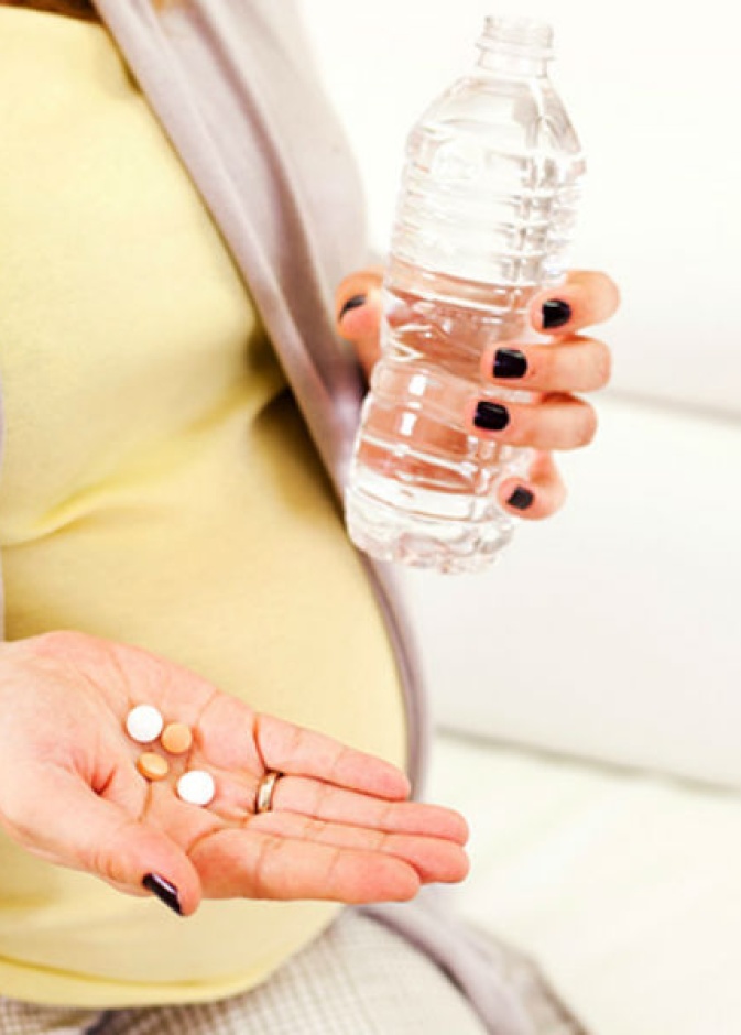 اخطر العلاجات التي تجعل الجنين يصاب بالتشوهات الخلقية