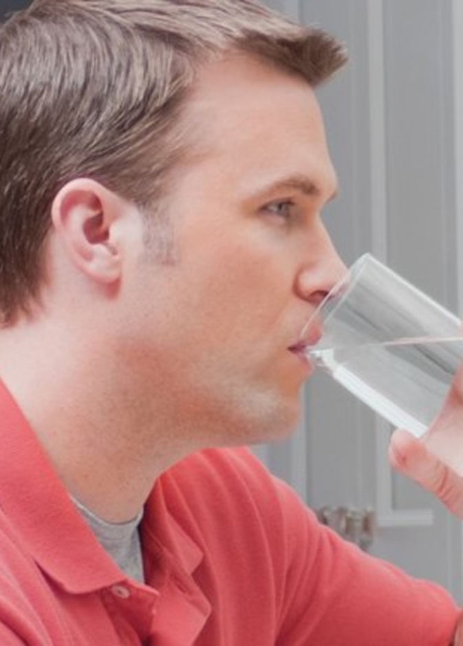 الماء المثلج يساعدك على فقدان الوزن