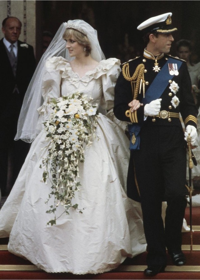 الاميرة ديانا احبت فستان زفافها كثيرا