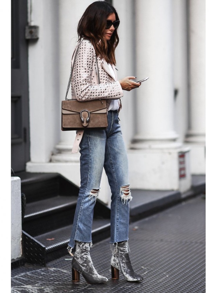 موضة أحذية المخمل هي الأقوى في خريف 2017