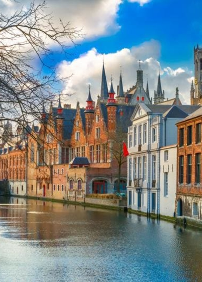 متحف Groeninge الذي يطلق عليه كذلك اسم متحف الفنون الجميلة