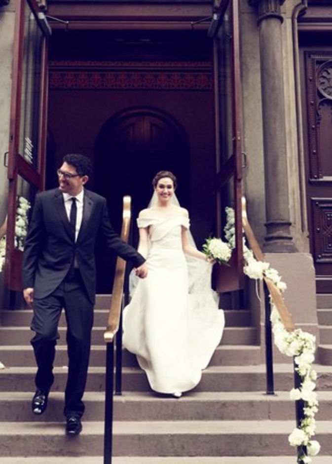 زواج الممثلة الاميركية ايمي روسوم من المخرج وكاتب السيناريو سام اسماعيل.