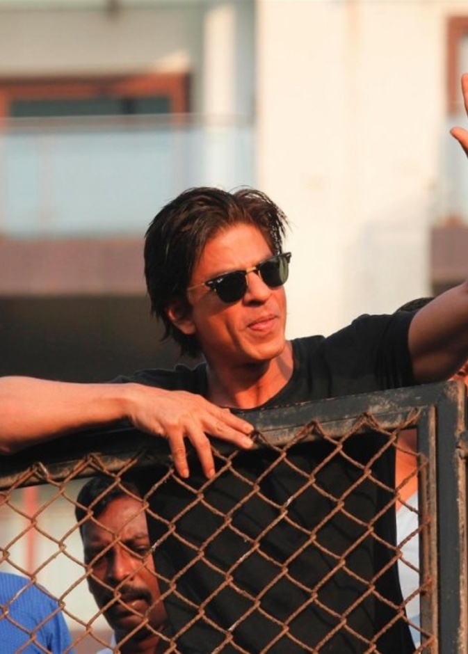 بدأ النجم الهندي شاروخان في تعلم طريقة الطبخ الإيطالي