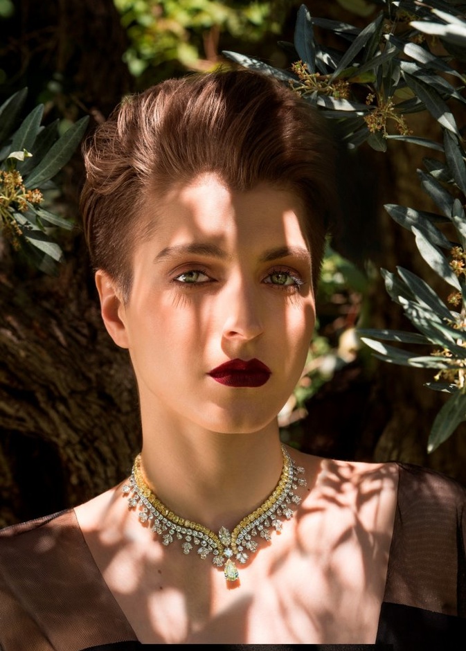 _اطلالة ماسية للعروس من دار ابراهيم زين.