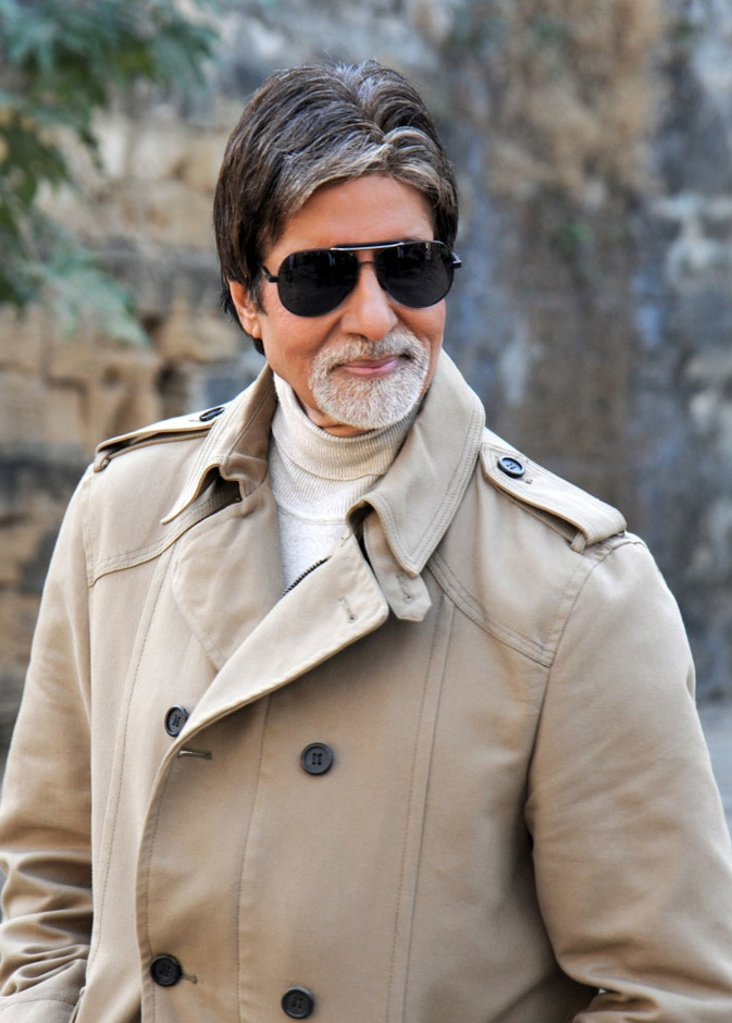 أميتاب باتشان يتعهد بالحضور إلى الأقصر في أقرب وقت